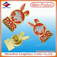 Rabbit Shaped Badge con buena calidad Logo Shape Custom Solapel Pins